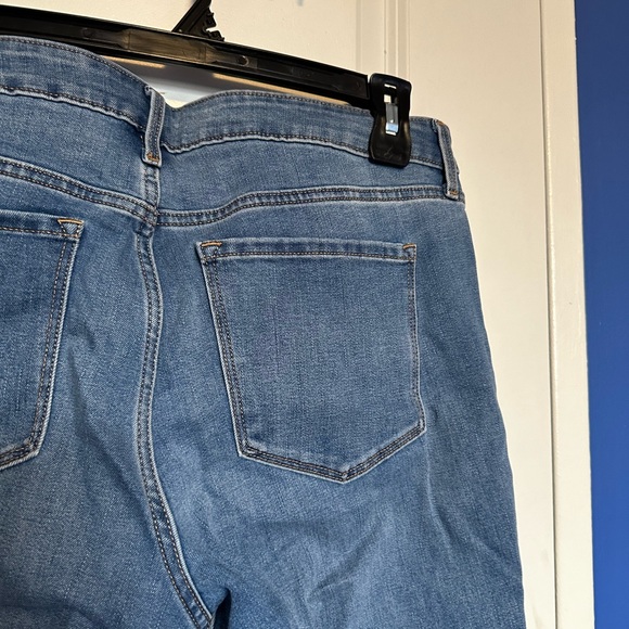 OLD NAVY straight cut jeans - Picture 4 of 4